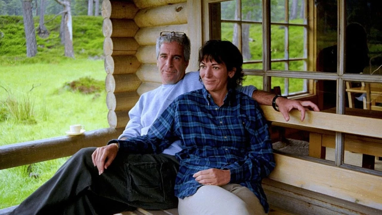 Ghislaine Maxwell Ve Epstein