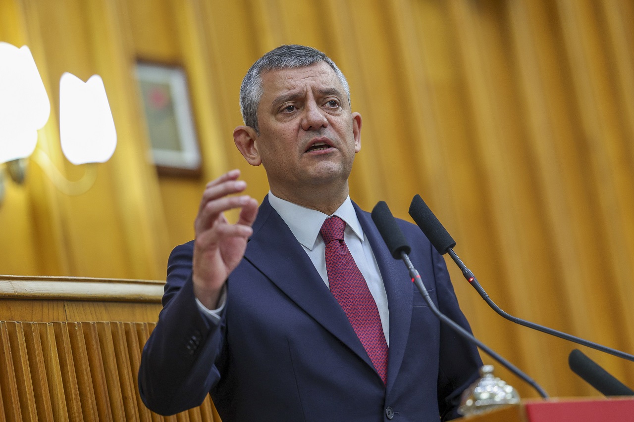 Özgür Özel 10.02 (3)