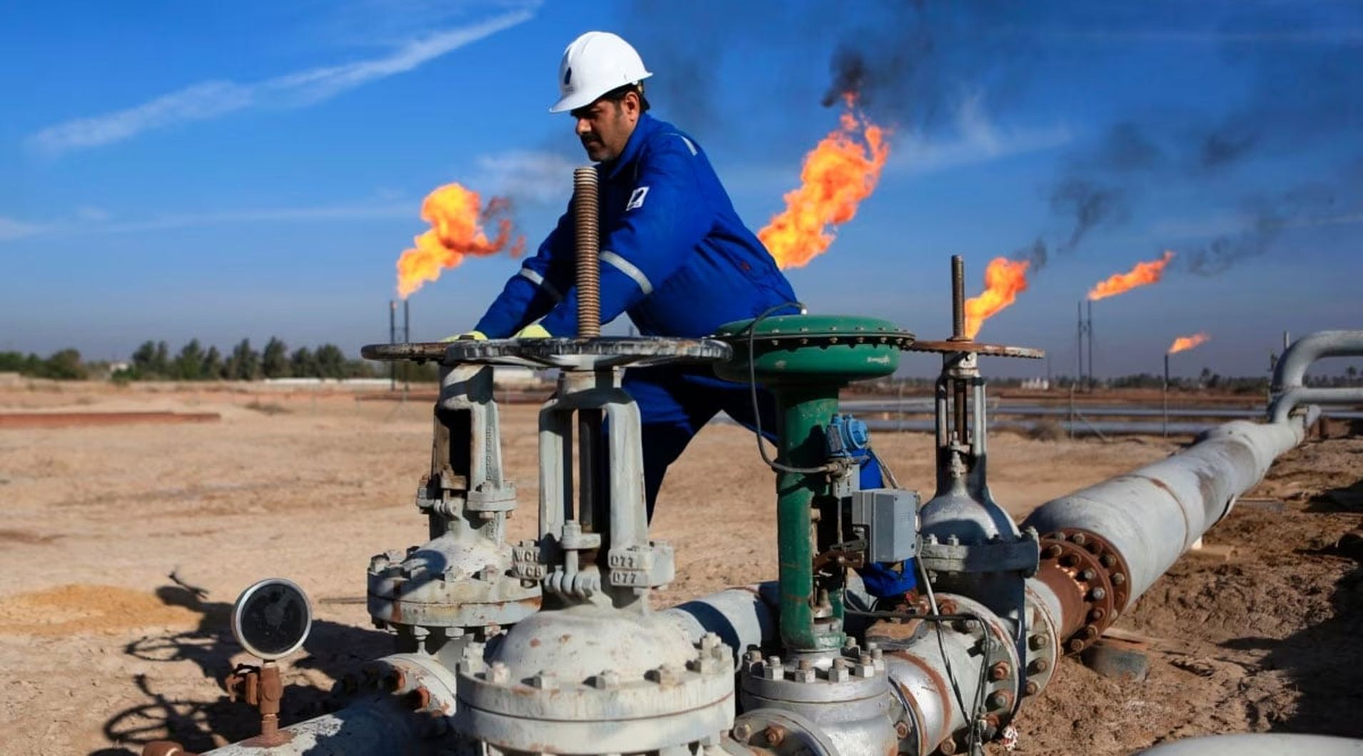 Petrol krizi büyüyor: Suudi Arabistan Doğu-Batı boru hattını kapattı