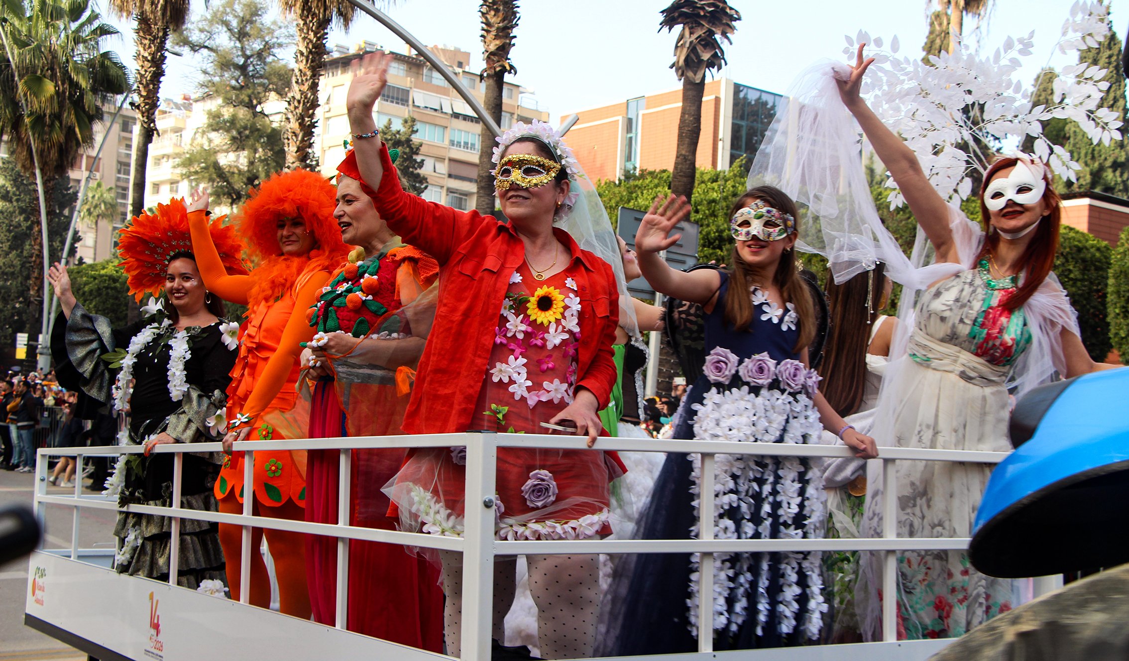 A D A N A’ D A K I P O R T A K A L C I C E G I K A R N A V A L I’ N A 1245743 370617