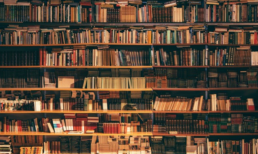 Yayıncılık sektörü daralıyor, kitap üretimi geriliyor