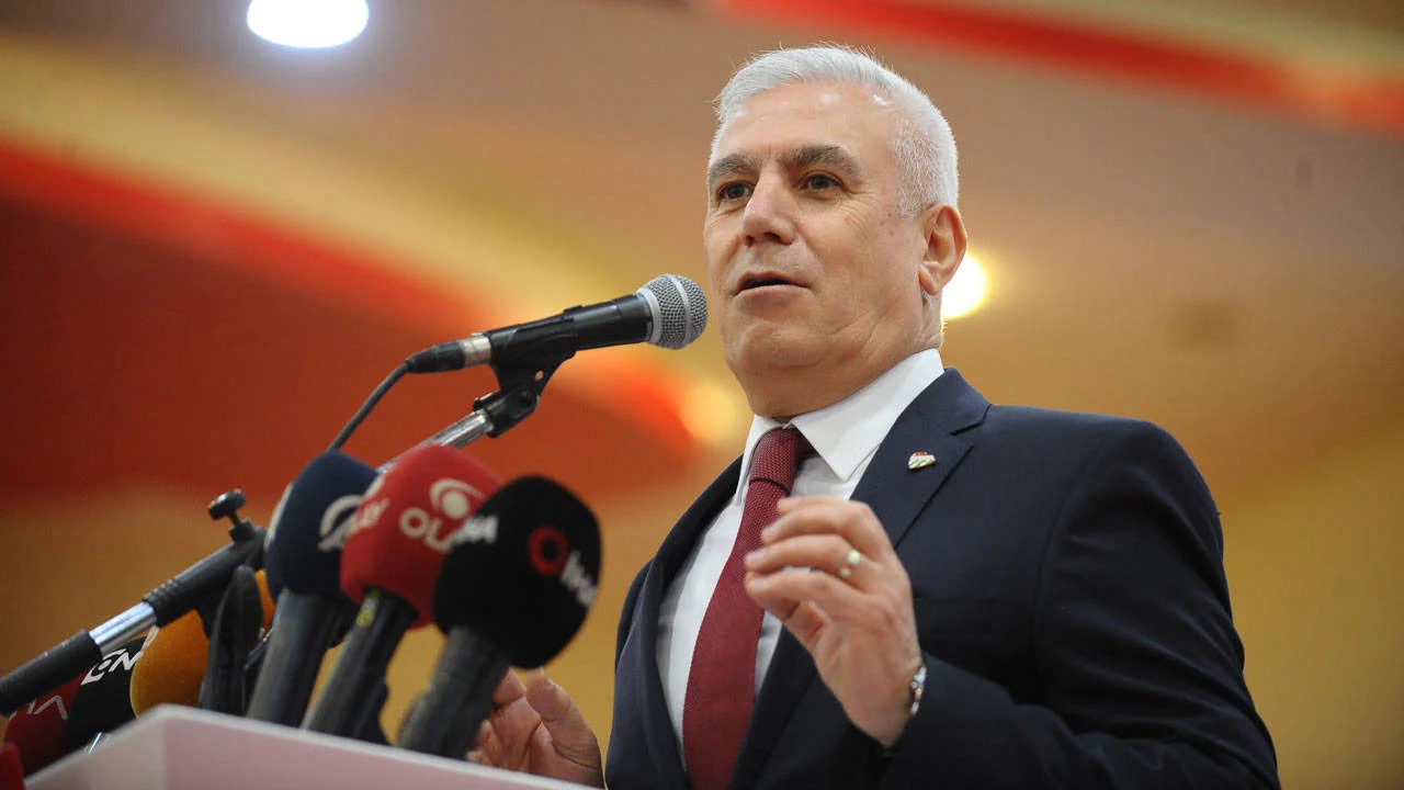 Bursa Büyükşehir Belediye Başkanı Mustafa Bozbey, CHP'den istifa etti