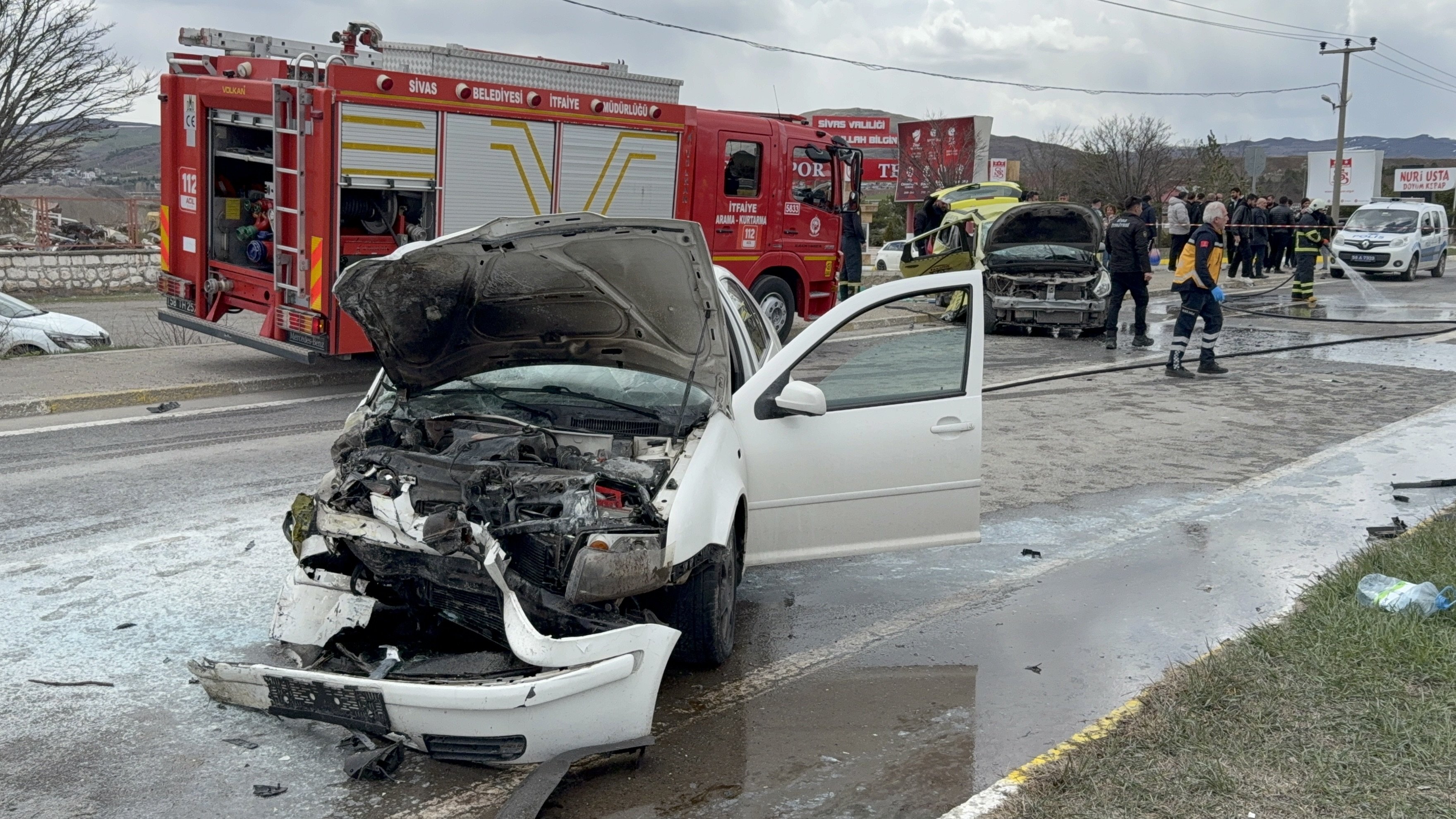 S I V A S S P O R T E S I S L E R I O N U N D E O T O M O B I L T A K 1258566 374487