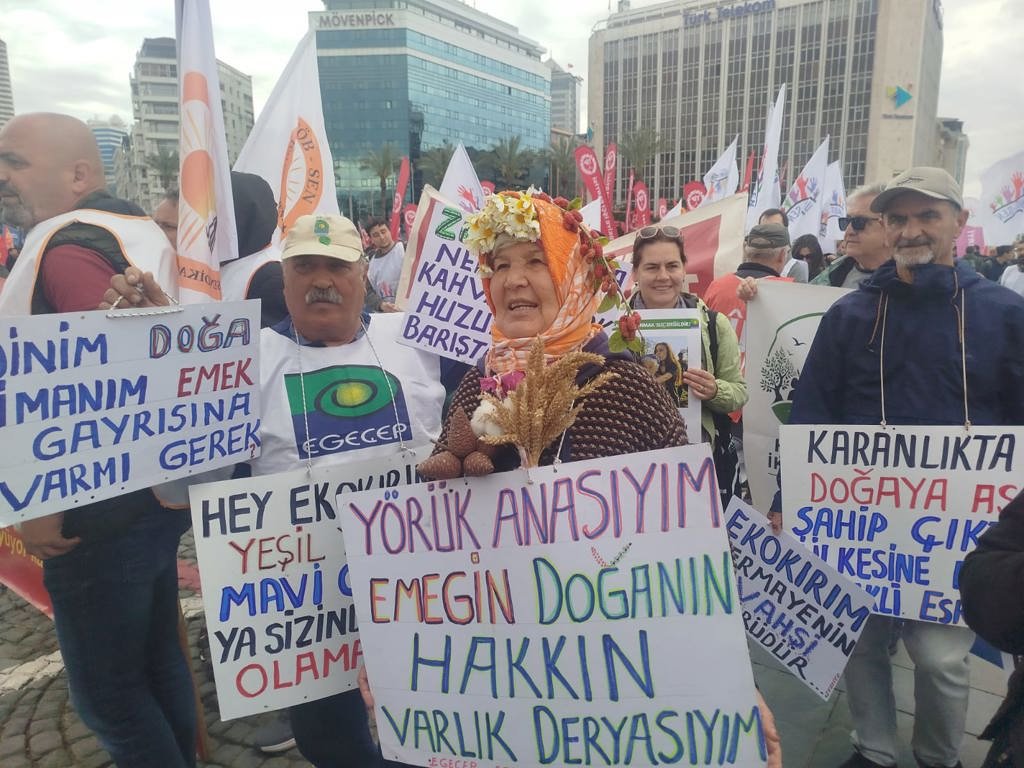 1 Mayıs İzmir.