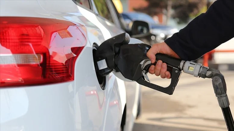 Tarih verildi: Motorine büyük zam geliyor!