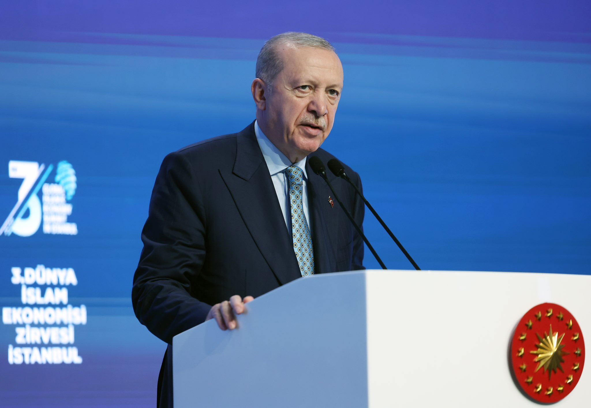 Erdoğan: 'Diline sahip çıkan millet, tarihine ve geleceğine de sahip çıkar'