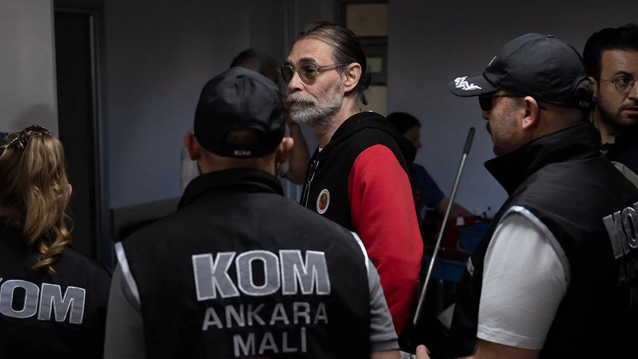 Ekrem İmamoğlu'ndan tutuklanan Erdal Beşikçioğlu'na ilişkin açıklama!
