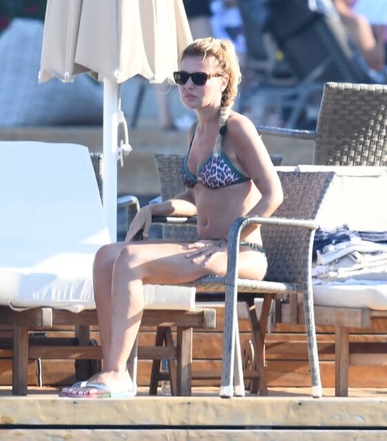 Gülben Ergen Leopar Bikini