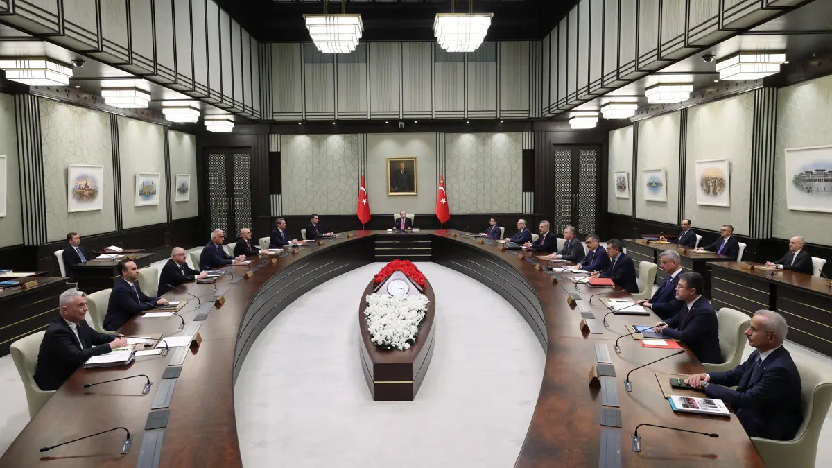 Kabine yarın toplanıyor: Masada fon soruşturması ve Terörsüz Türkiye var!