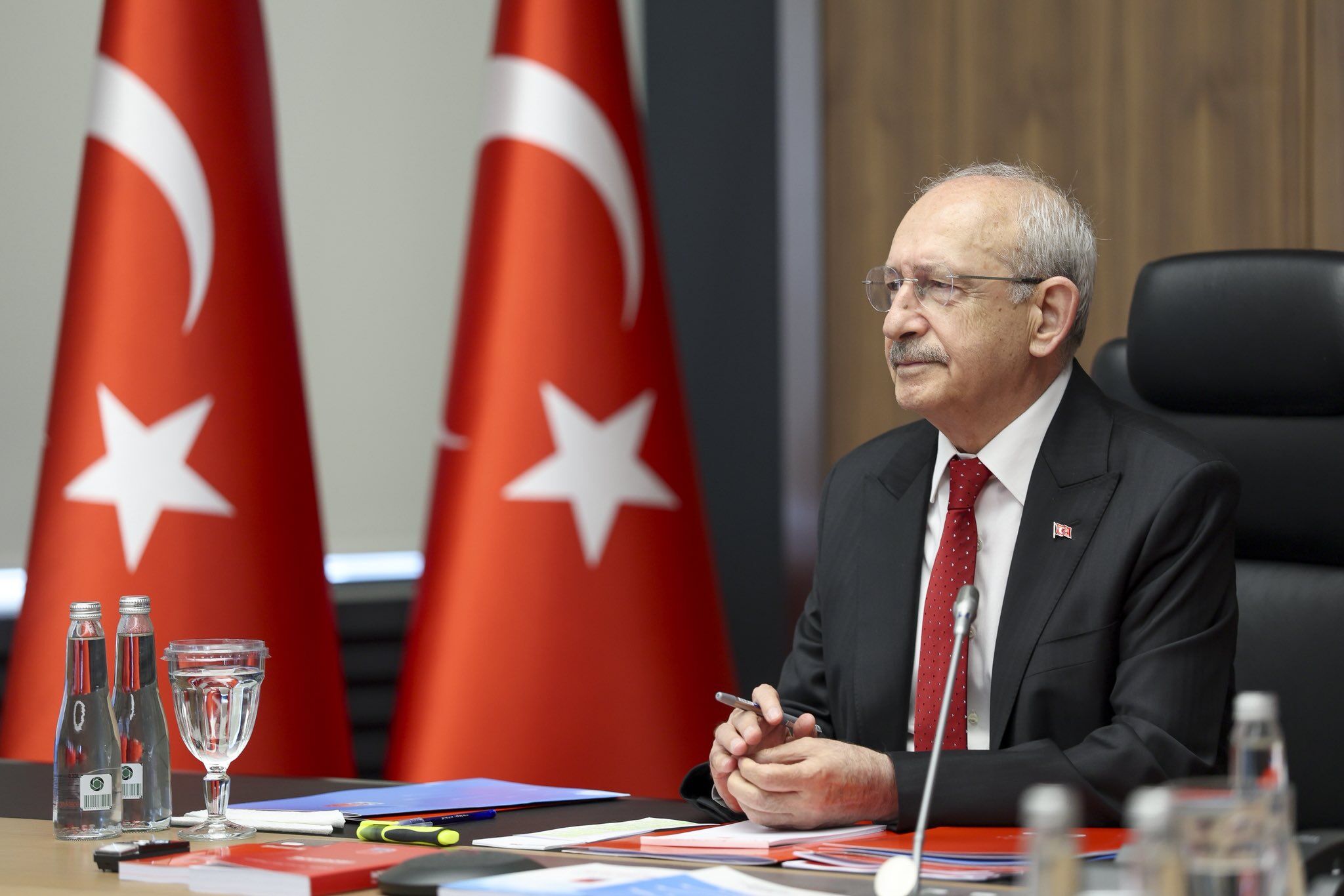 Kılıçdaroğlu'nun rozet takma etkinliğiyle ilgili 'cast ajansı' iddiasına soruşturma