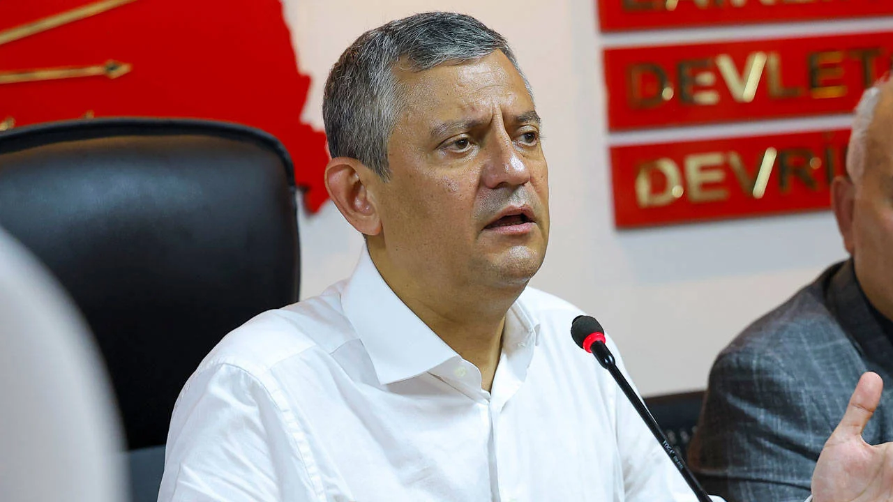 Özgür Özel'den İBB davasında Ekrem İmamoğlu'na savunma yaptırılmamasına tepki!
