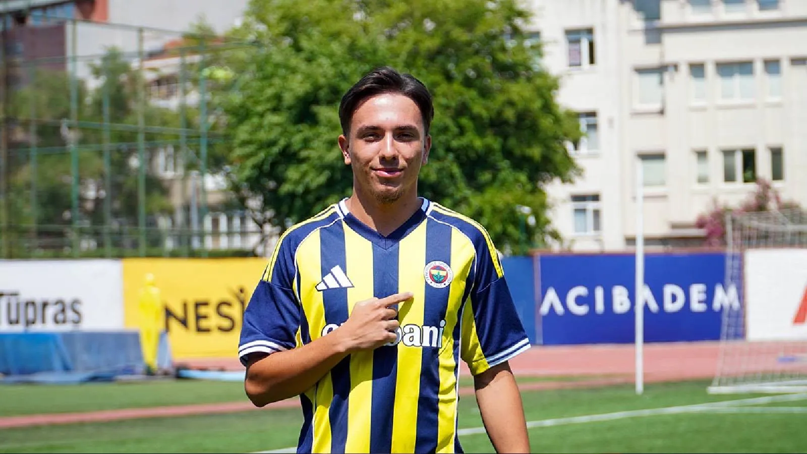 Yiğit Çolak.