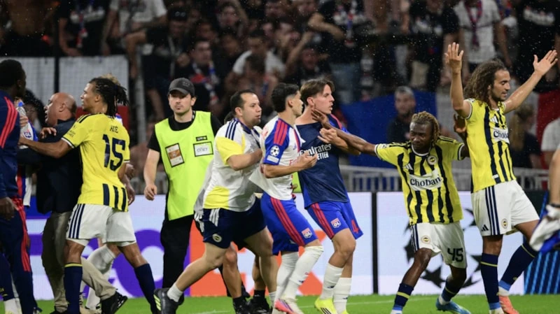 lyon fenerbahçe kavga