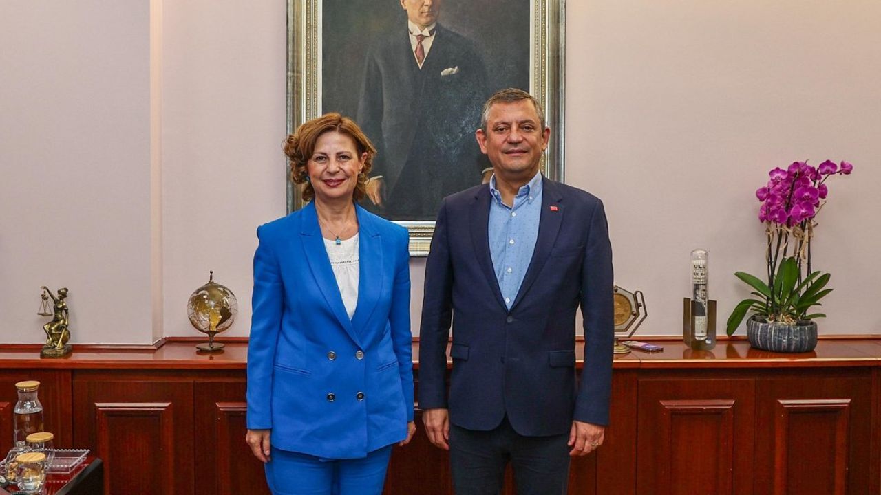 Eskişehir Büyükşehir Belediye Başkanı Ayşe Ünlüce CHP’den istifa etti!