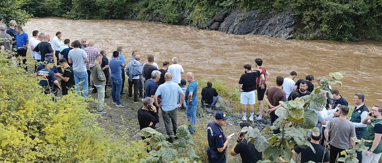 Giresun’da derede akıntıya kapılan 2 kızının ardından annenin de cansız bedeni bulundu