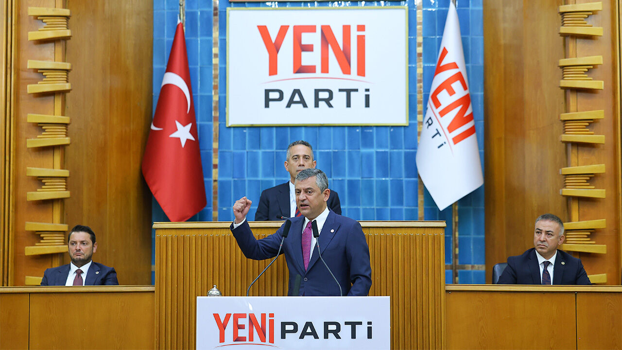 İddia: CHP’ye yönelik kapatma davası ihbarı, Yeni Parti’ye uzanacak!