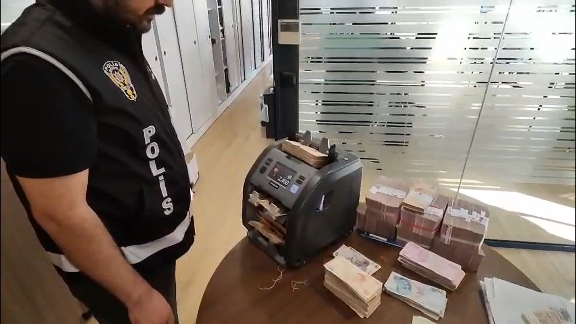 Süleymancılara ait bütün şirketlere ve mal varlıklarına kayyum atandı!