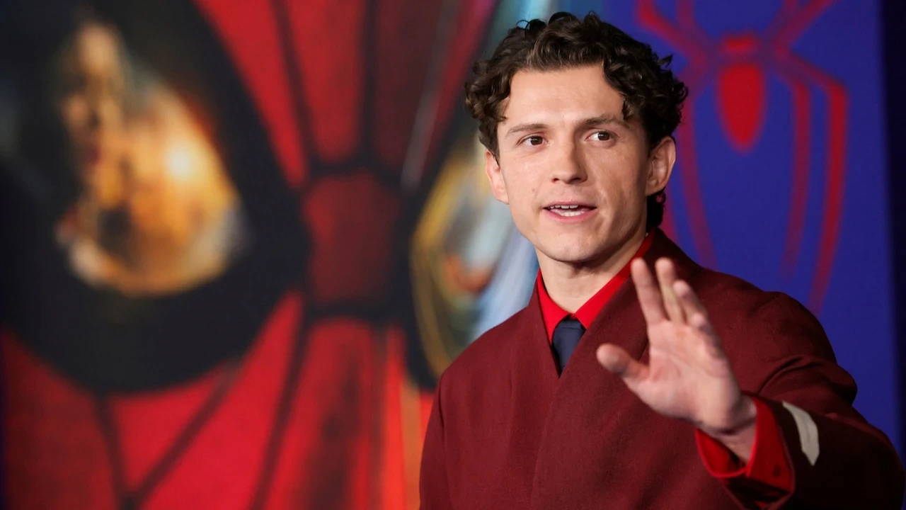 Tom Holland-1