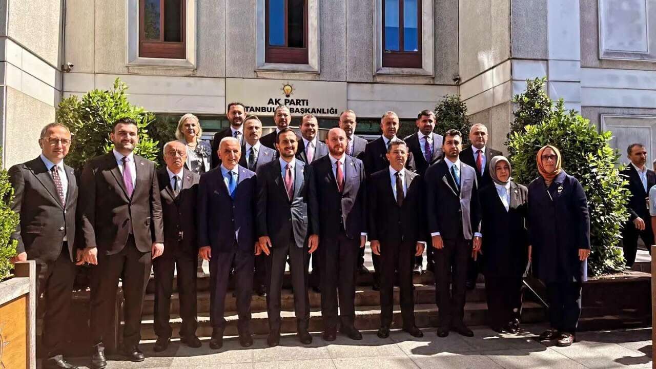 Üç belediye başkanı AK Parti'ye katıldı; işte ilk fotoğraf!