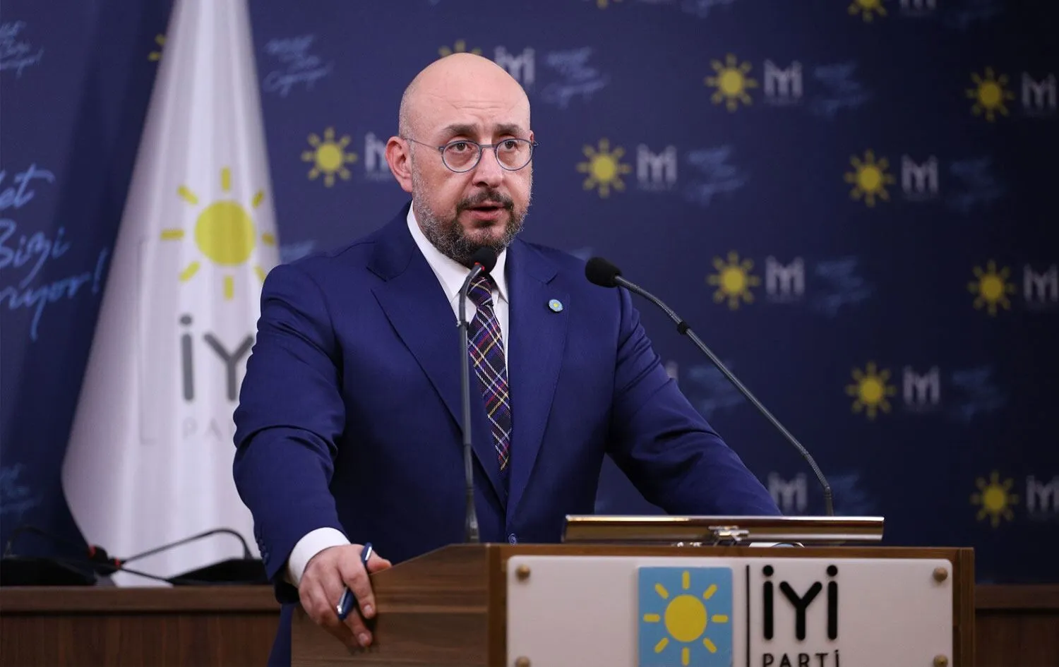 Uğur Poyraz-1