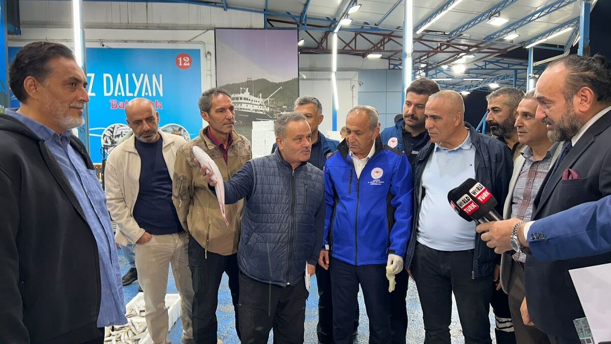 Ankara İl Tarım ve Orman Müdürü Ahmet Dallı, balık halini ziyaret etti