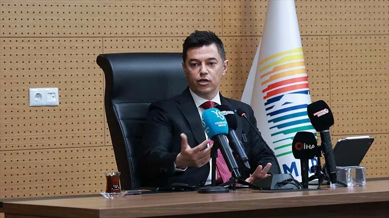 Erdoğan’ın AK Parti’ye davet ettiği Marmaris Belediye Başkanı, Yeni Parti’ye üye oldu