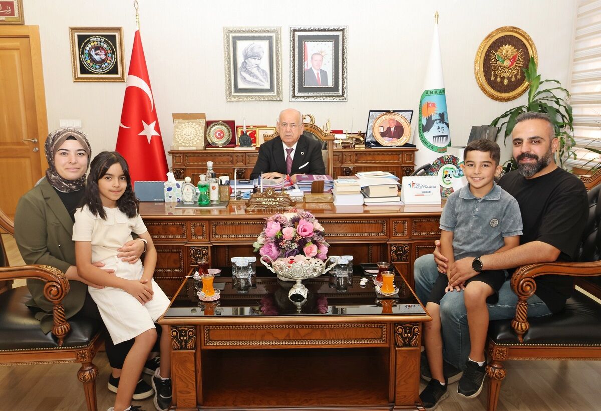 Meryem Zehra Yıldırım’ın ‘Ahilik Çarşısı’ resmi ödüle layık görüldü