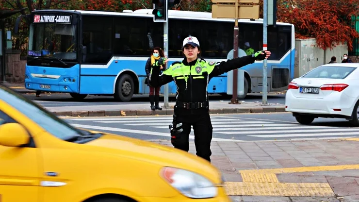 Ankara'da yarın bazı yollar trafiğe kapanacak!