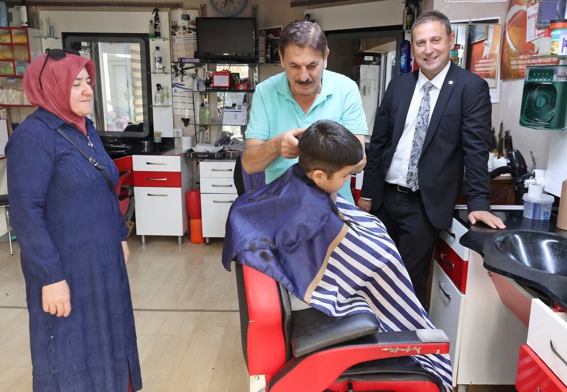 Ankara’da okul tıraşı telaşı başladı: Berberlerde yoğunluk arttı