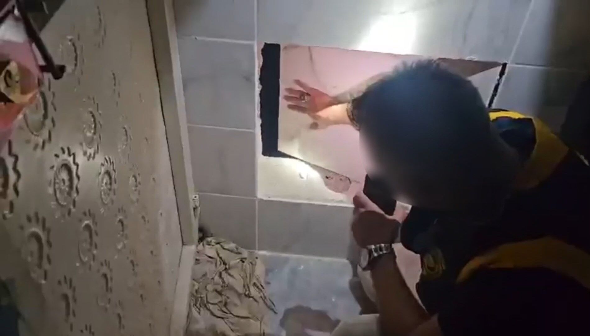 6 ayrı suçtan aranan cinayet şüphelisi gizli bölmede yakalandı!