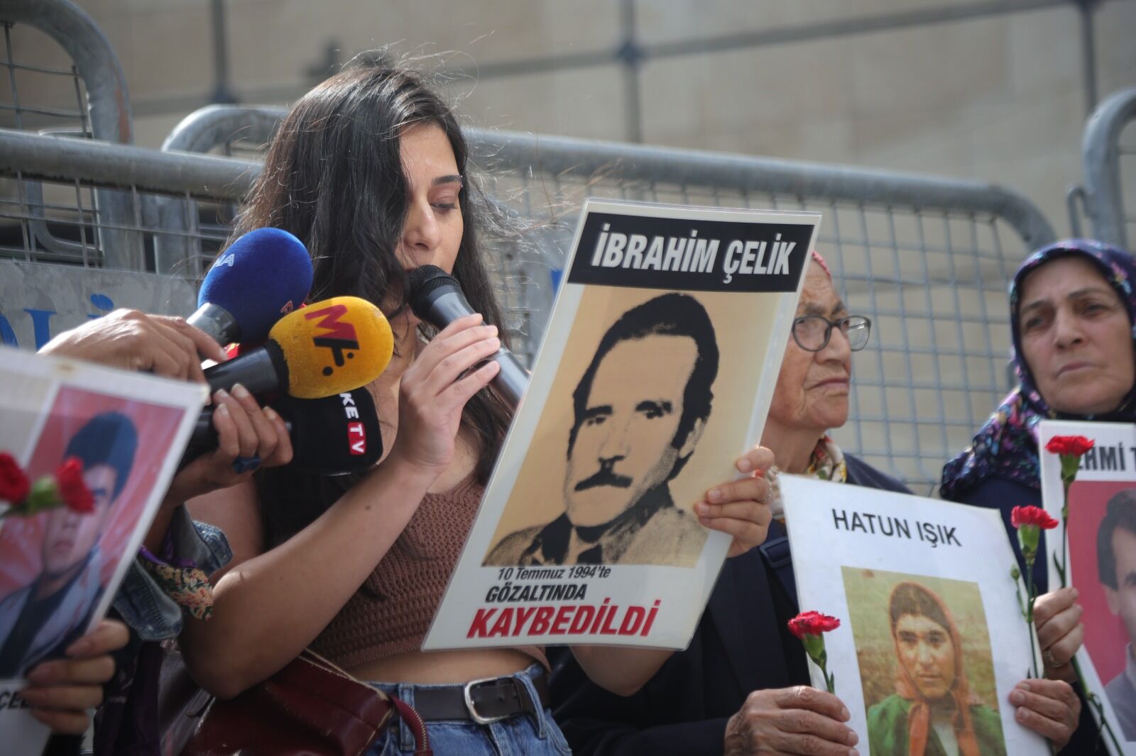 Cumartesi Anneleri 1122'nci haftada İbrahim Çelik ve oğlu Edip Çelik'in akıbetini sordu