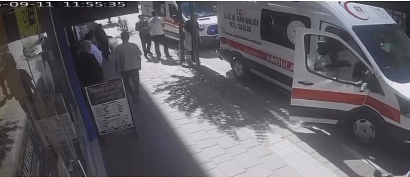 Kaza sonrası yaralıları taşıyan ambulanslar kaza yaptı!