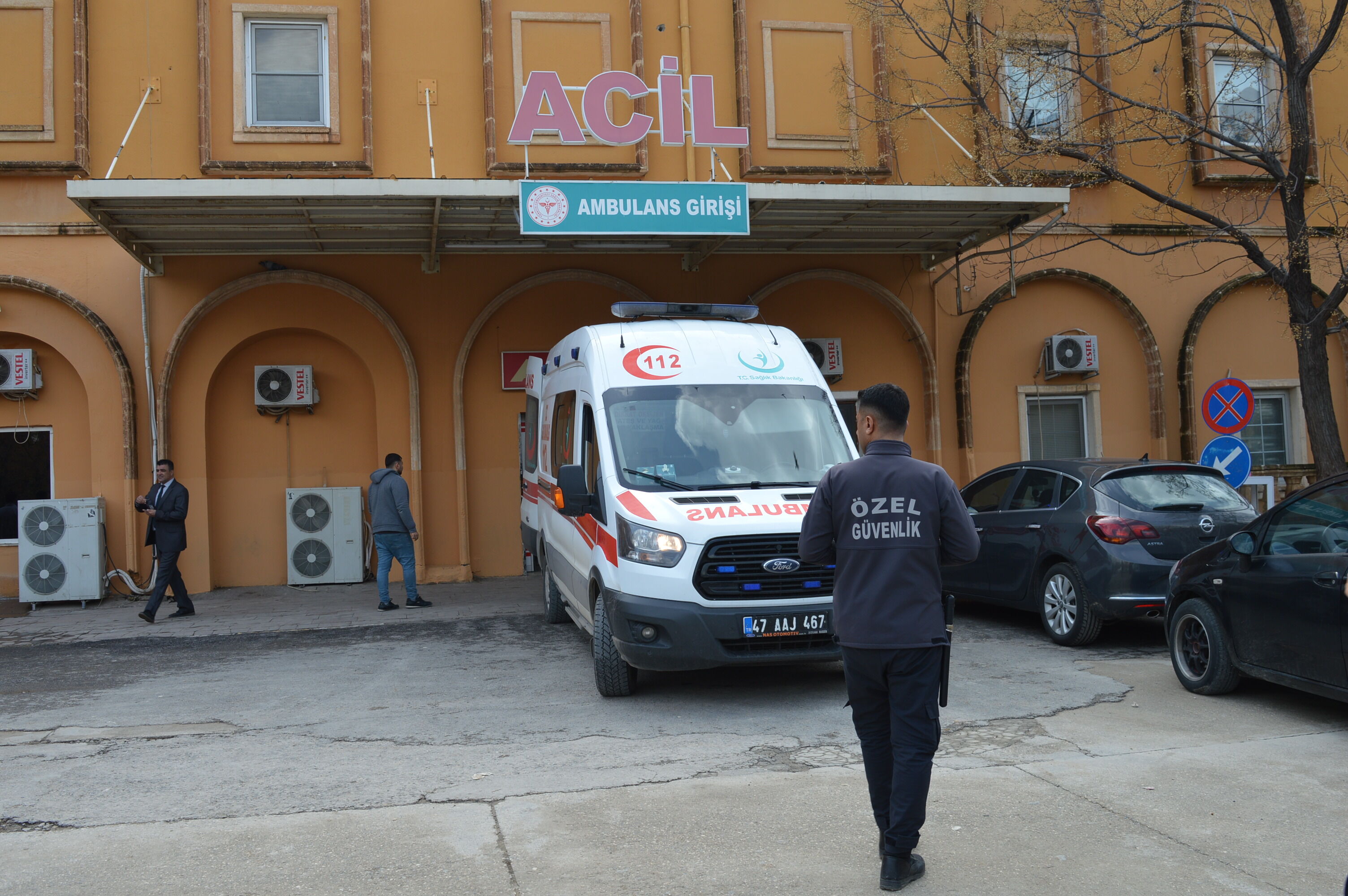 Akrabalar arasında taşlı, sopalı kavga: 6 yaralı