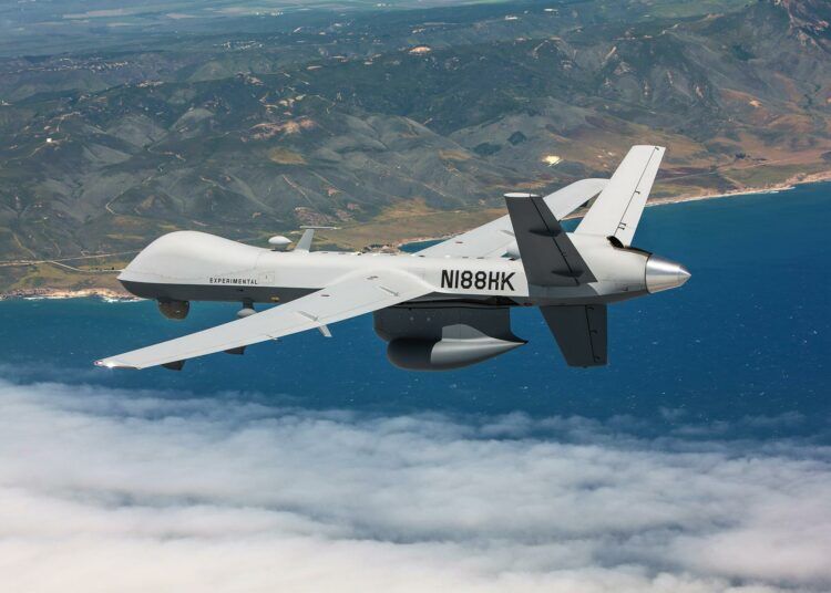 İran: Keşm Adası'nda MQ-9 tipi bir İHA'yı düşürdük