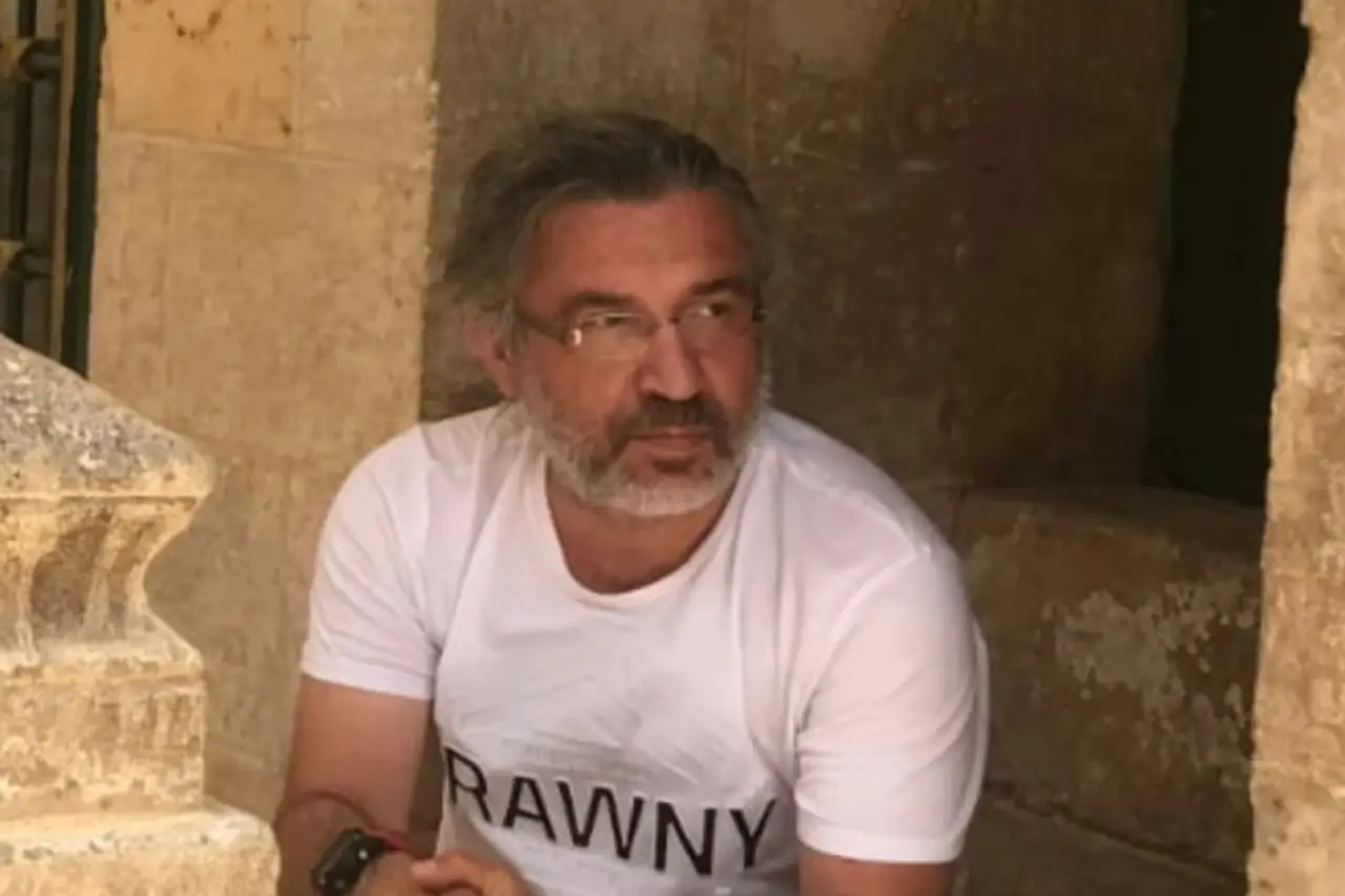 Müzisyen Necmi Bektaşoğlu yaşamını yitirdi