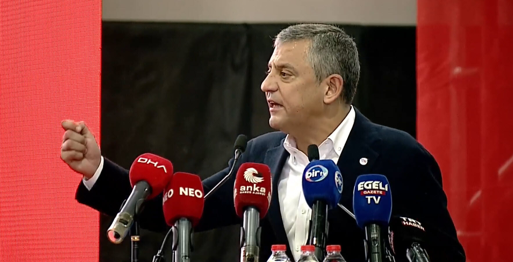 Özgür Özel: Seçimde partiyi iktidar yapmazsam o gün görevi bırakacağım