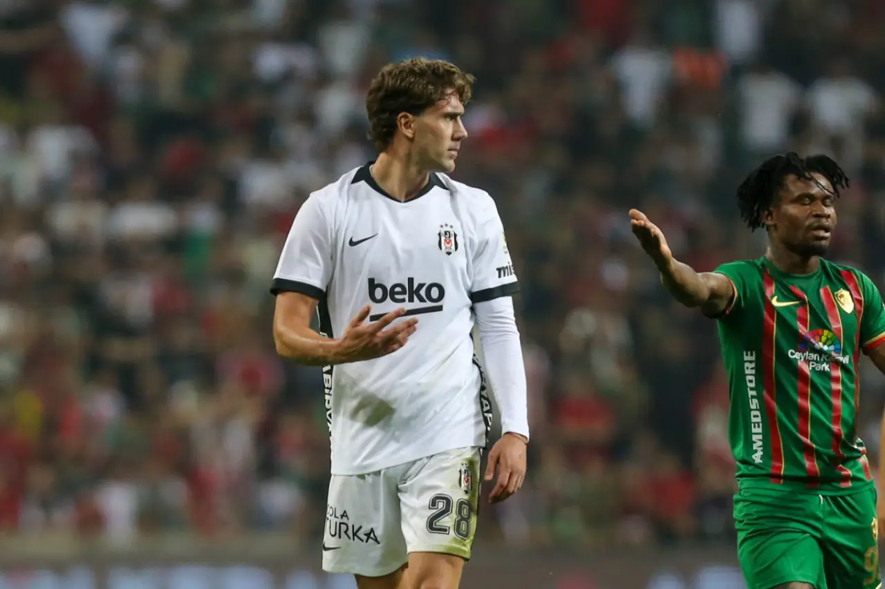 Beşiktaş’ta Vlahovic depremi!