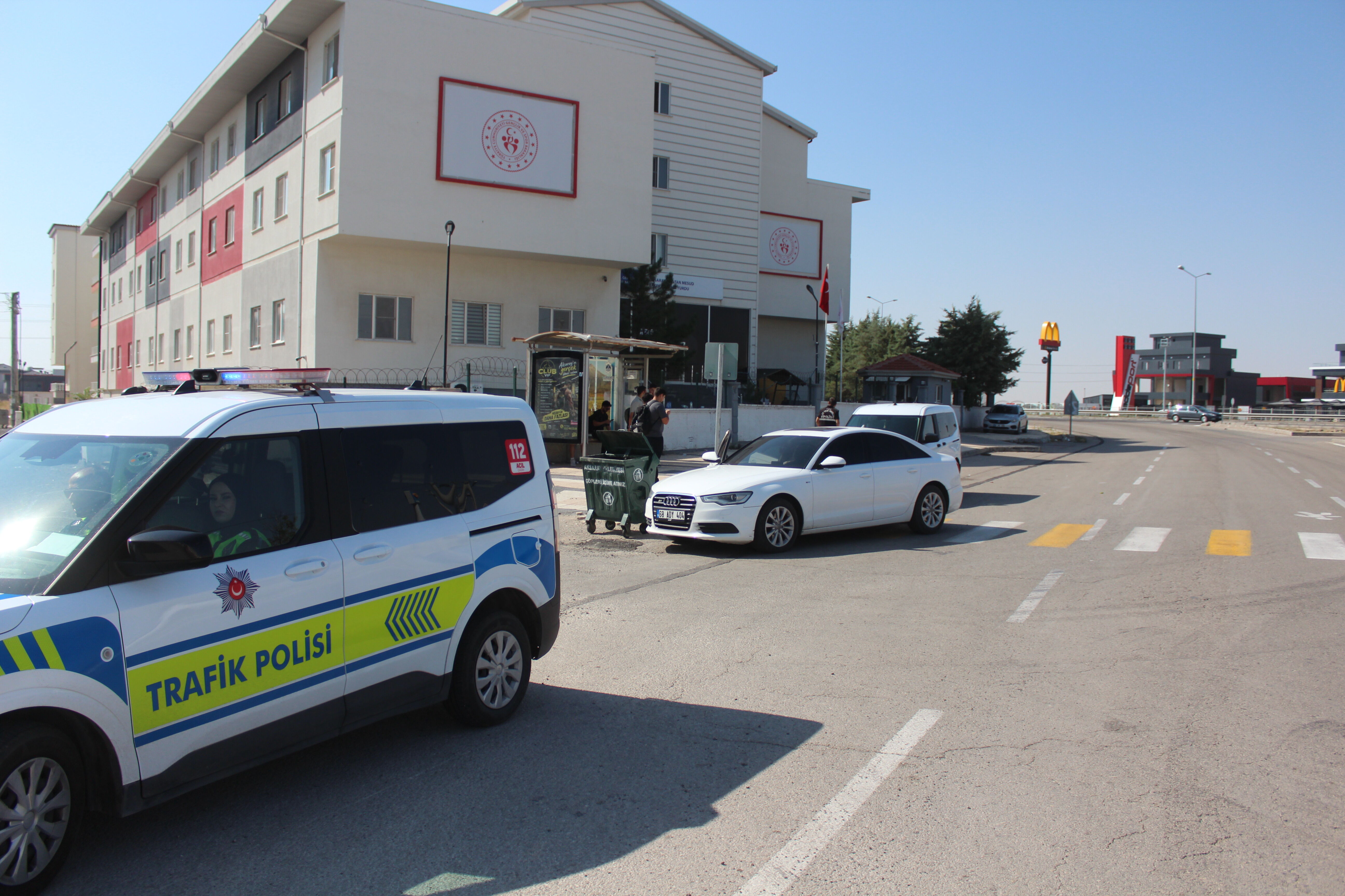 Yolcu alma kavgasında halk otobüsü şoförü kalp krizi geçirdi