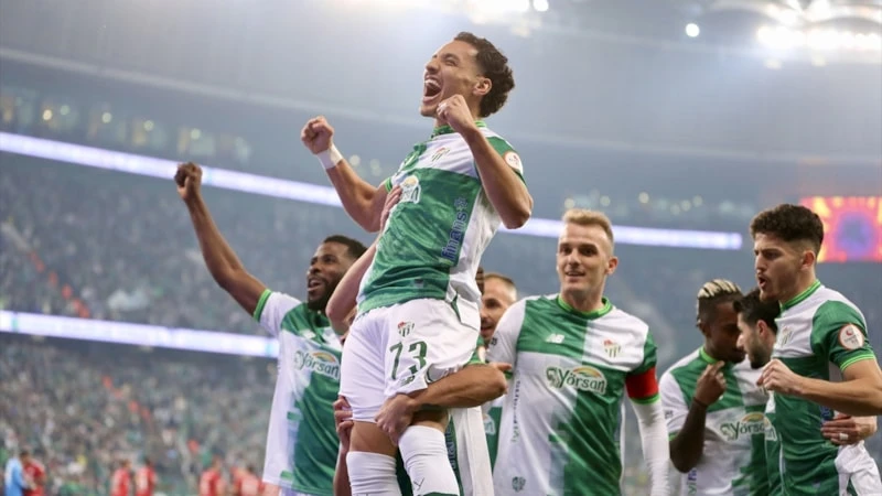 Bursaspor, Pendikspor'u mağlup etti