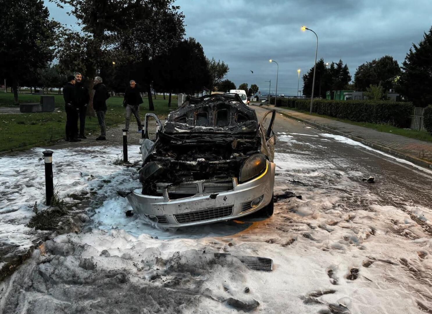 Pendik'te haraç istedikleri iş insanı sanıp yemek getiren kuryeyi silahla vurdular
