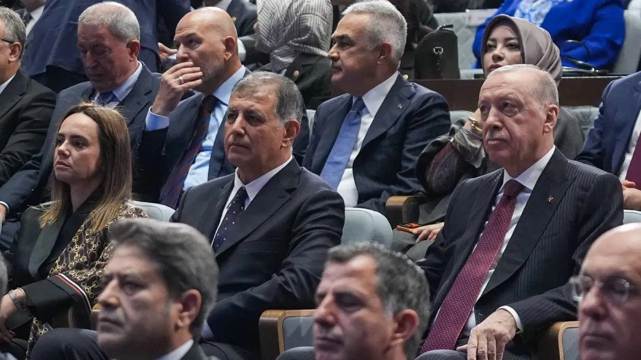 Cemil Tugay, AK Parti Genel Merkezi'ne geldi!