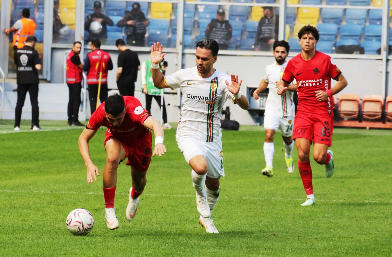 Nefes kesen maçta gülen olmadı: Gençlerbirliği-Amedspor: 2-2