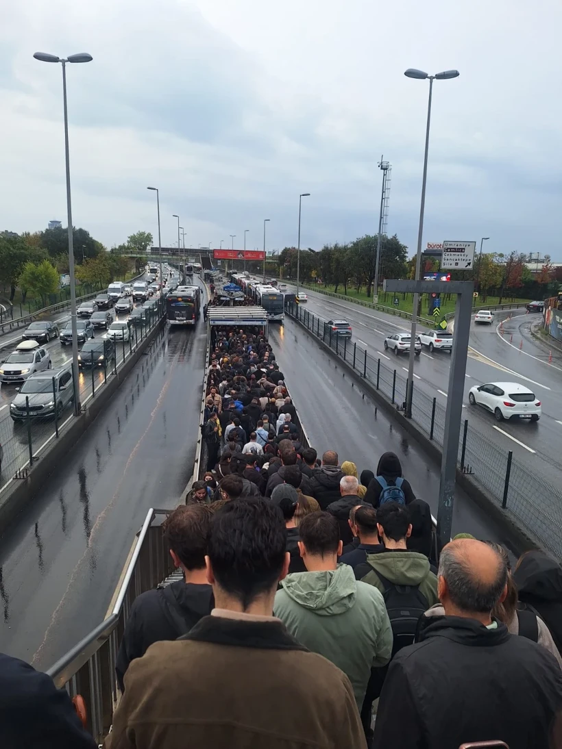 Istanbul Sağanak Toplu Taşıma