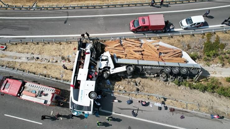 Manisa'da 11 kişinin öldüğü kazada şoförlerin ifadesi ortaya çıktı
