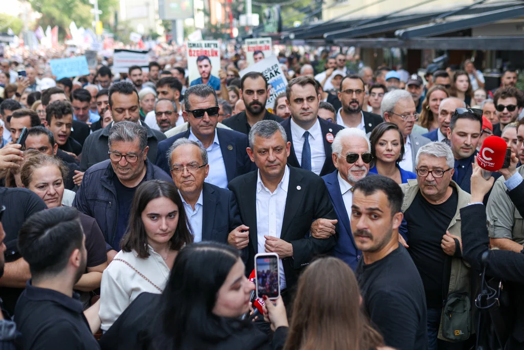 Özgür Özel Izmir Gazeteciler
