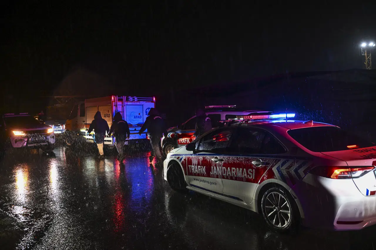Pendik'te selde kaybolan iki kişiden birinin cansız bedenine ulaşıldı